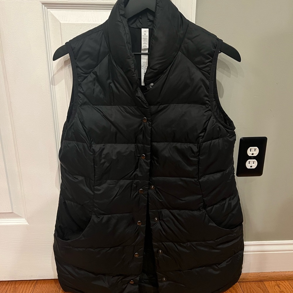 Lululemon long puffer vest Womens used